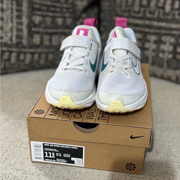 Nike Air Zoom Arcadia 2 - Picture 4 of 10